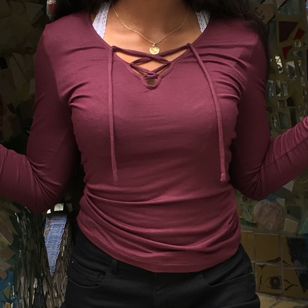 Maroon lace up long sleeve